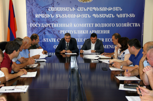 Ջրային կոմիտեում ՋՕԸ-ների հետ քննարկվել են ոռոգման շրջանի խնդիրները
