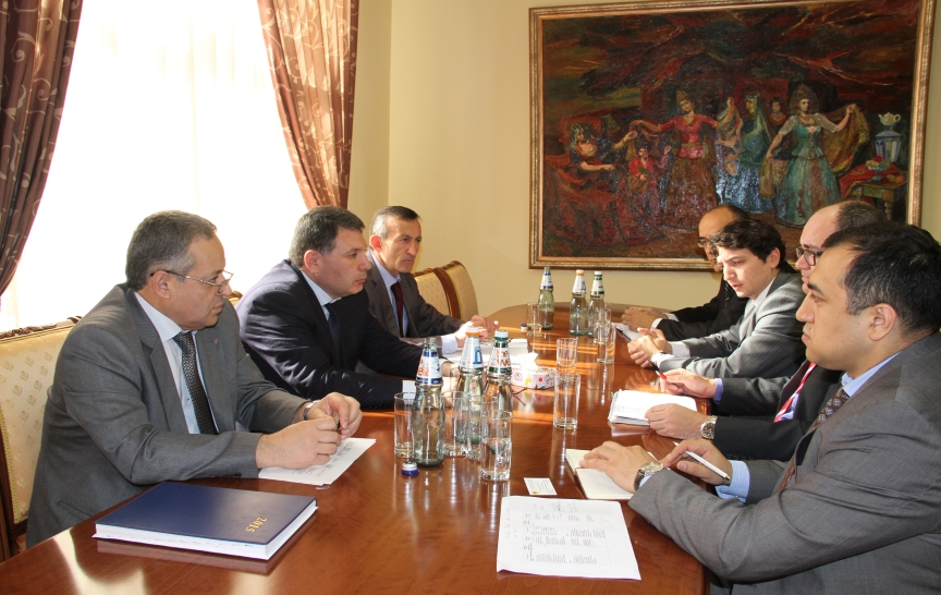 Քաղաքականության մատրիցայի քննարկում Ասիական Զարգացման Բանկի հետ