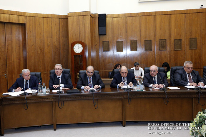 Վարչապետի գլխավորությամբ քննարկվել են ջրային տնտեսության արդյունավետ կառավարմանը վերաբերող հարցեր